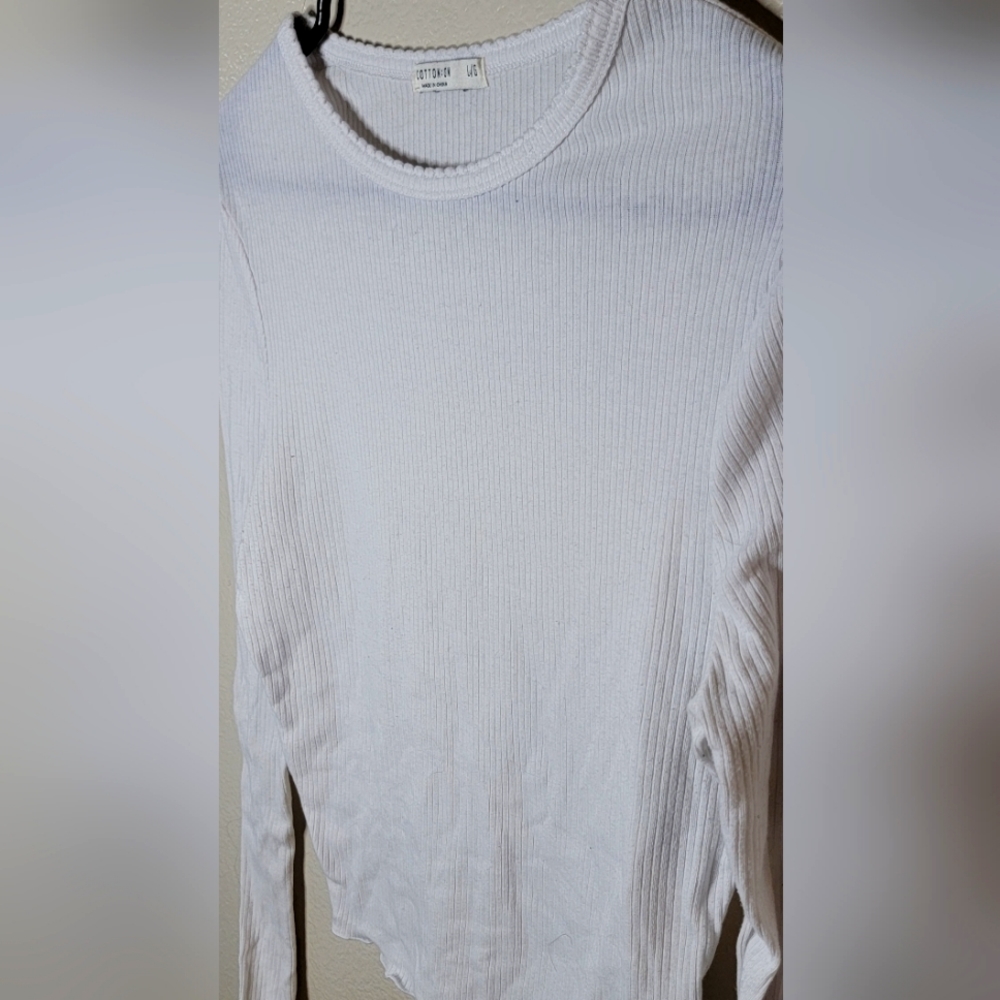 Cotton On Off-White Long Sleeve Cutesy Wrist Size Small